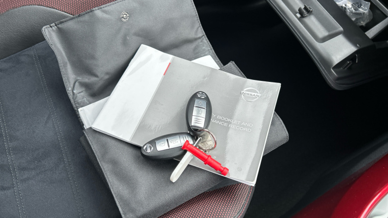 Nissan Juke 1.5 dCi N-Connecta 5dr Diesel Hatchback